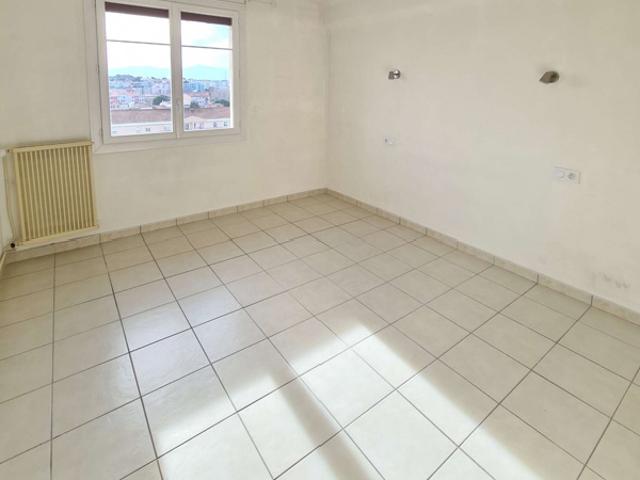 T3 lumineux + balcon + parking
