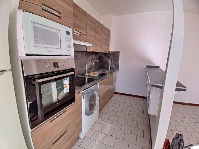 T3 lumineux en duplex, Jonquières