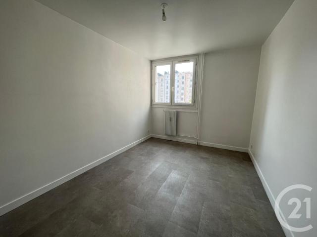 T3 LUMINEUX ET EN PARFAIT ETAT. Situé dans le secteur du Haut de.