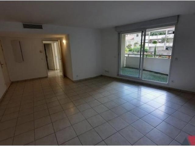 T3 Marseille 13008