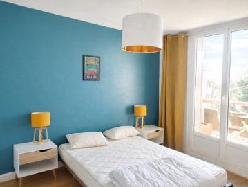 Place du Maréchal Foch Lyon, Collonges-au-Mont-d'Or, Rhône, Rhône-Alpes