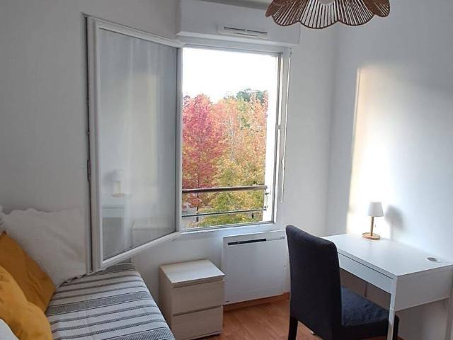 T3 meublé 67 m² avec balcon, garage et parking