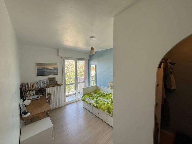 T3 meublé 74 m² – dernier étage – balcons traversants – garage – bureau – Toulouse Ormeau