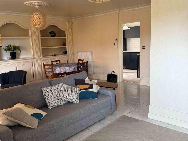 T3 MEUBLÉ 80 m² – 2 chambres – Balcon
