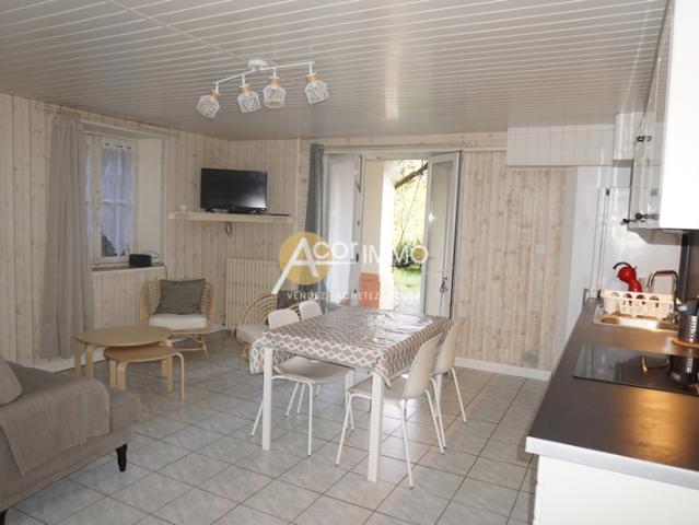 T3 MEUBLE CLASSE 3 ETOILES REZ DE JARDIN HYERES CENTRE VILLE