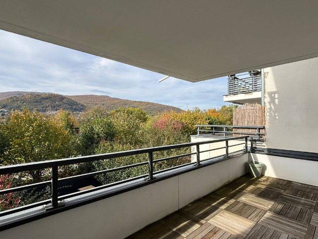 T3 Meublé avec belle terrasse plein sud