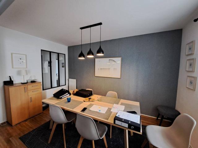 T3 MEUBLE AVEC PARKING TOUT CONFORT VICHY