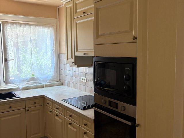 T3 meublé de 74 m² avec terrasse, parking et cave – Mantes la Jolie