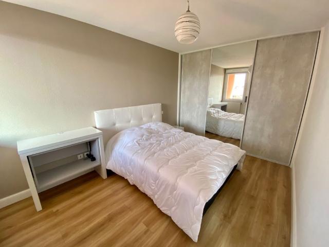 T3 meublé terrasse et 2 pkg – 63m2