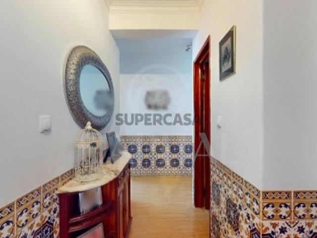 T3 na Arroja com arrecadação e varanda Viva com espaço, conforto e praticidade