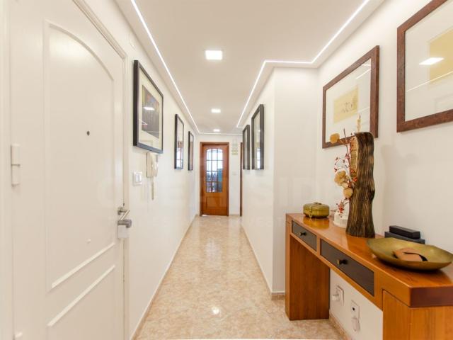 T3 com garagem, vista de serra e mar