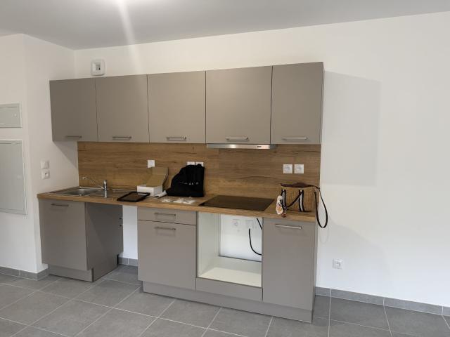 T3 NEUF 68m2 + TERRASSE 12m2 + PARKING AIX LA DURANNE BASSE