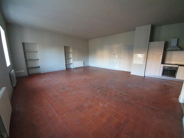 T3 NIMES 3 pièce s 86 m2