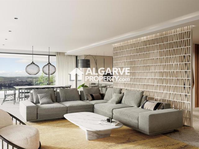 T3 no 1.º Andar com Amplo Terraço e Arrecadação Espaçosa 163m² Quarteira