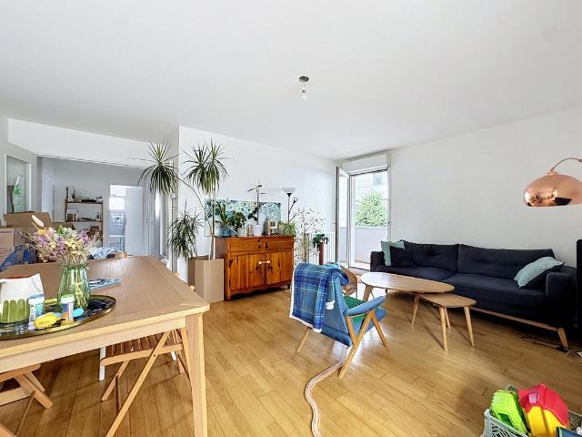 T3 NON MEUBLE – 73 m2 – TERRASSE – GARAGE – 69008 LYON