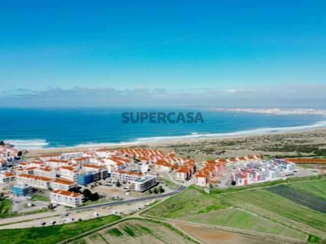 T3 Novo a 200m da Praia da Consolação com Piscina com Vista Mar