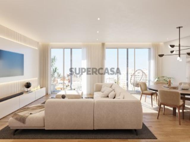 T3 novo c/ varandas e lugar de parqueamento na Costa da Caparica