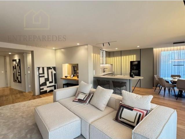 T3 Novos para comprar | Varandas amplas | A 300 m da praia |. 129m² São félix da marinha