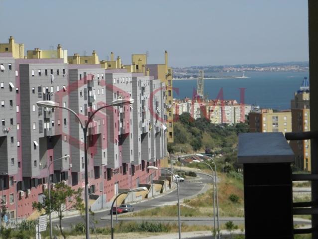 T3 Olaias perto do metro 121,58 m2