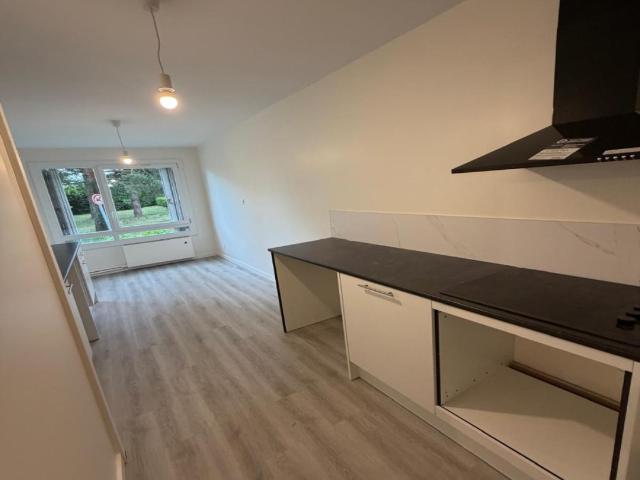 T3 OULLINS 26 BOULEVARD DE L'EUROPE MONTMEIN 69600.