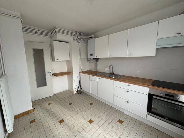 T3 Poitiers Centre ville 73.01 m²