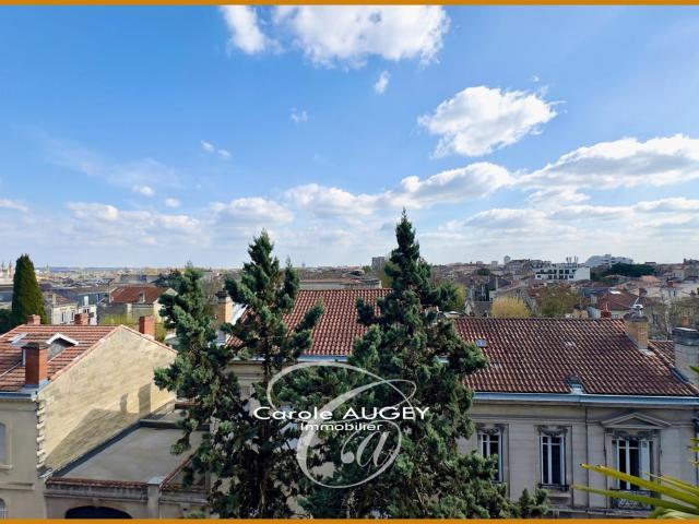 T3 proche Jardin Public de Bordeaux 101m² Bordeaux