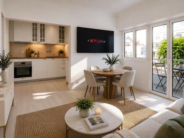 T3 Remodelado com 2 Varandas em Cascais | Pronto a Habitar 73m² Cascais e Estoril