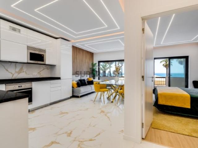 T3 Remodelado com Vista Mar Frontal | 1ª Linha da Praia de Quarteira