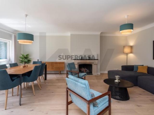 T3 Remodelado com Garagem no CENTRO HISTÓRICO CASCAIS