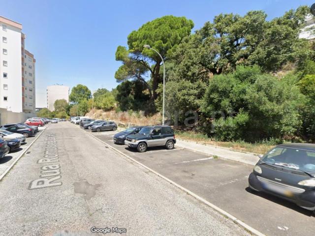 T3 remodelado com garagem, em Queluz 130m² Queluz e Belas