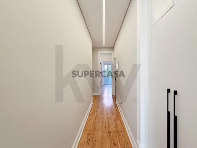 T3 REMODELADO | 2 SUITES | CLOSET | LOGRADOURO 35 m² | AV. ALMIRANTE REIS