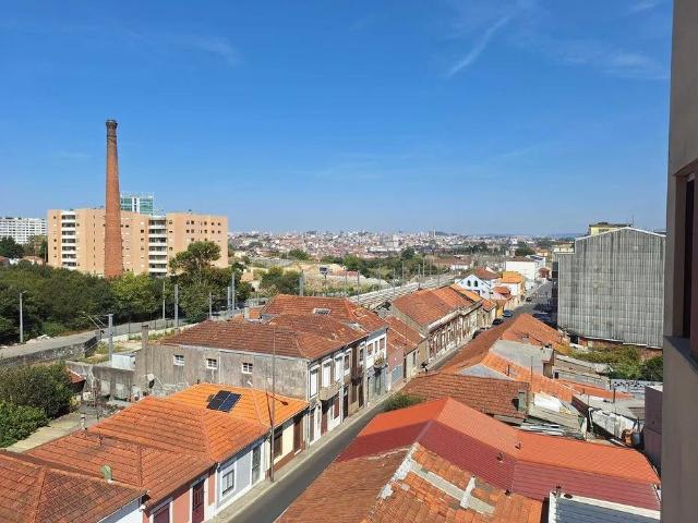 T3 Renovado 2 box Ao metro Rubi e C.Saude