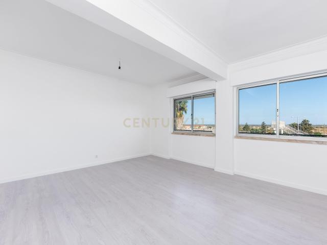 T3 Renovado na Póvoa de Santa Iria
