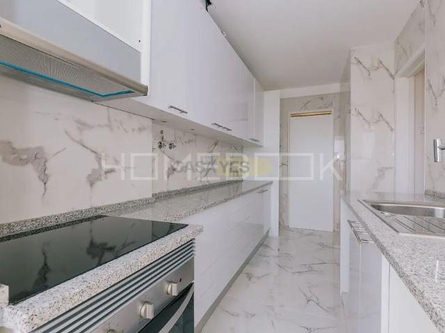 T3 Reboleira cozinha equipada metro comboio