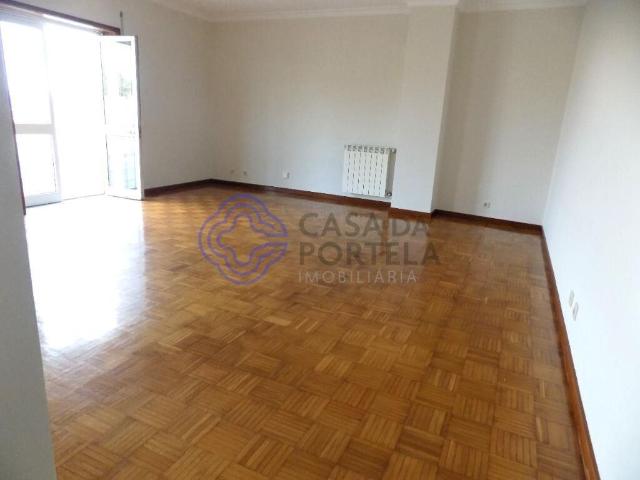 T3 Recuado Último Andar Junto ao Lidl e Continente de Moze. 148m² Mozelos