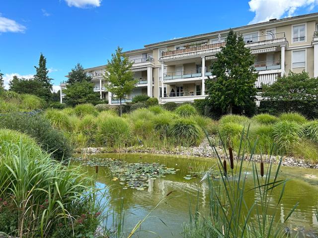 T3 RESIDENCE DE STANDING AVEC PISCINE GRANDE TERRASSE VOURLES