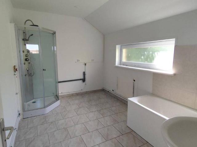T3 rez de chaussée avec garage et jardin