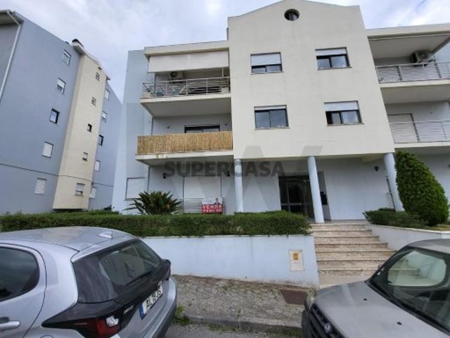 T3 situado na zona dos Alqueves, em São Martinho do Bispo