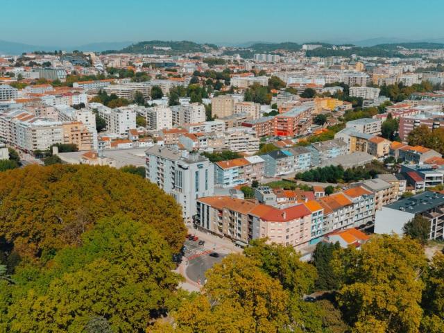 T3 + Sótão | Av. Liberdade, Braga | Remodelação em fase de acabamentos com projeto de arquiteto