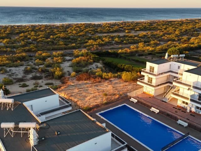 Beachfront Living |Private Condominium with Direct Beach Acc. 0m² Vila Nova De Cacela