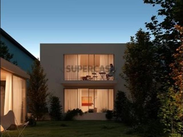 T0 Duplex com terraço e varanda, próximo ao Mar em Leça da Palmeira