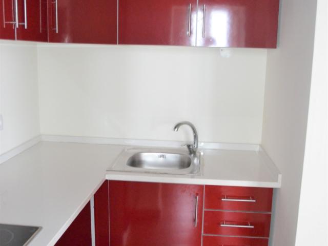 T0 Encantador na Madragoa com Muita Luz e Cozinha Equipada Entrada Imediata Renda 870€