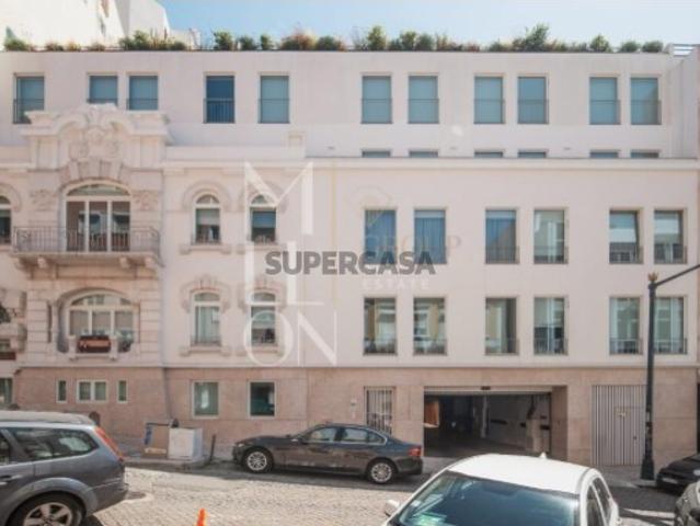Apartamento em condominio com piscina Avenida Liberdade