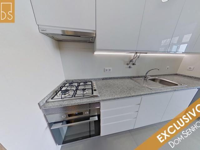 T0 Remodelado a Estrear com Cozinha Semi Equipada e Terraço de 35m² Alto dos Moinhos
