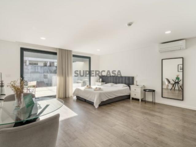 T0 Renovado com Terraço no Centro de Braga