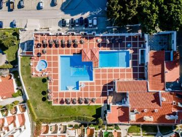 T0 renovado com vista mar, piscina e a 5 minutos a até da praia – Centro de Albufeira