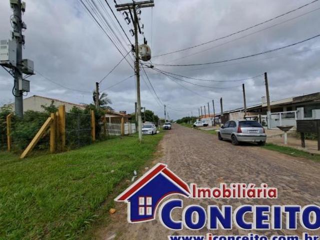 T1070 Ótimo terreno medindo 390m² localizado no Centro de Imbé