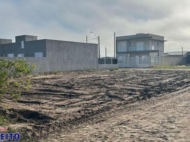 T1072 Ótimo terreno de esquina localizado em região de moradores