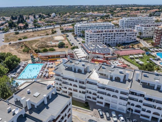 T1+1 em Alporchinhos Porches – Viva apenas a 5 minutos da praia!