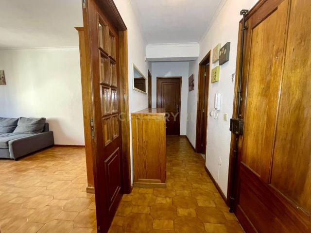 T1+1 em São Mamede de Infesta, Montes Burgos